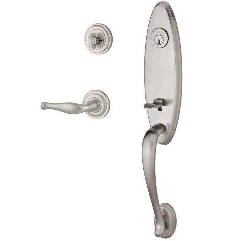 Handleset with Right Handed Decorative Lever and Traditional Round Rose in Satin Nickel