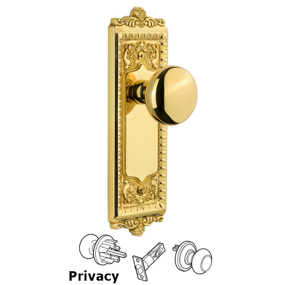 Windsor Plate Privacy with Fifth Avenue knob in Lifetime Brass