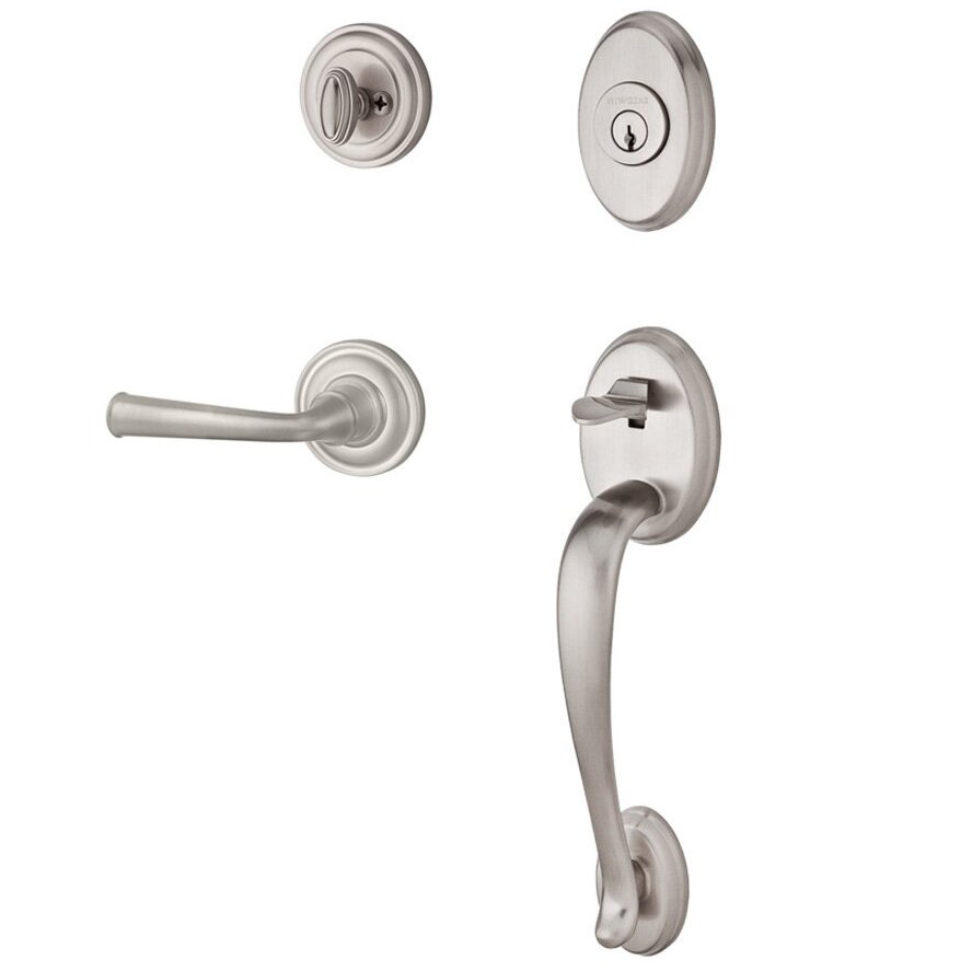 Handleset with Right Handed Federal Lever and Traditional Round Rose in Satin Nickel