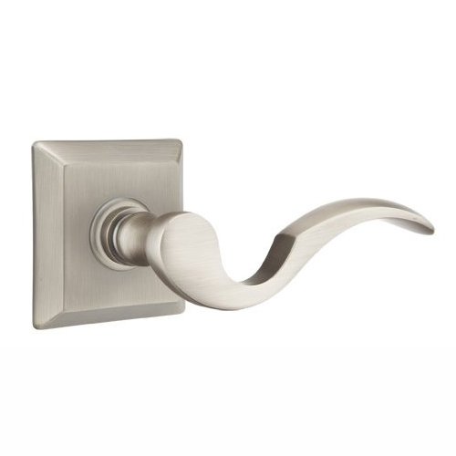 Privacy Right Handed Cortina Door Lever With Quincy Rose in Pewter