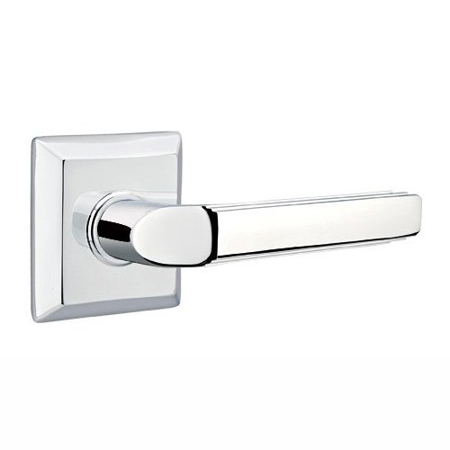 Privacy Right Handed Milano Door Lever With Quincy Rose in Polished Chrome