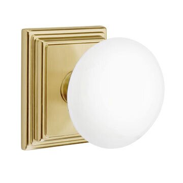Privacy Ice White Porcelain Knob With Wilshire Rosette in Satin Brass