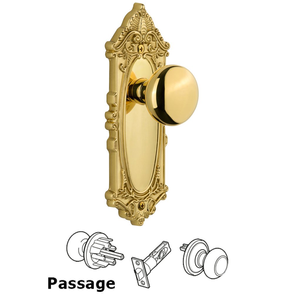 Grandeur Grande Victorian Plate Passage with Fifth Avenue Knob in Lifetime Brass