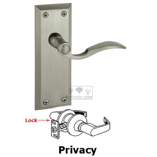 Privacy Fifth Avenue Plate with Bellagio Right Handed Lever in Satin Nickel