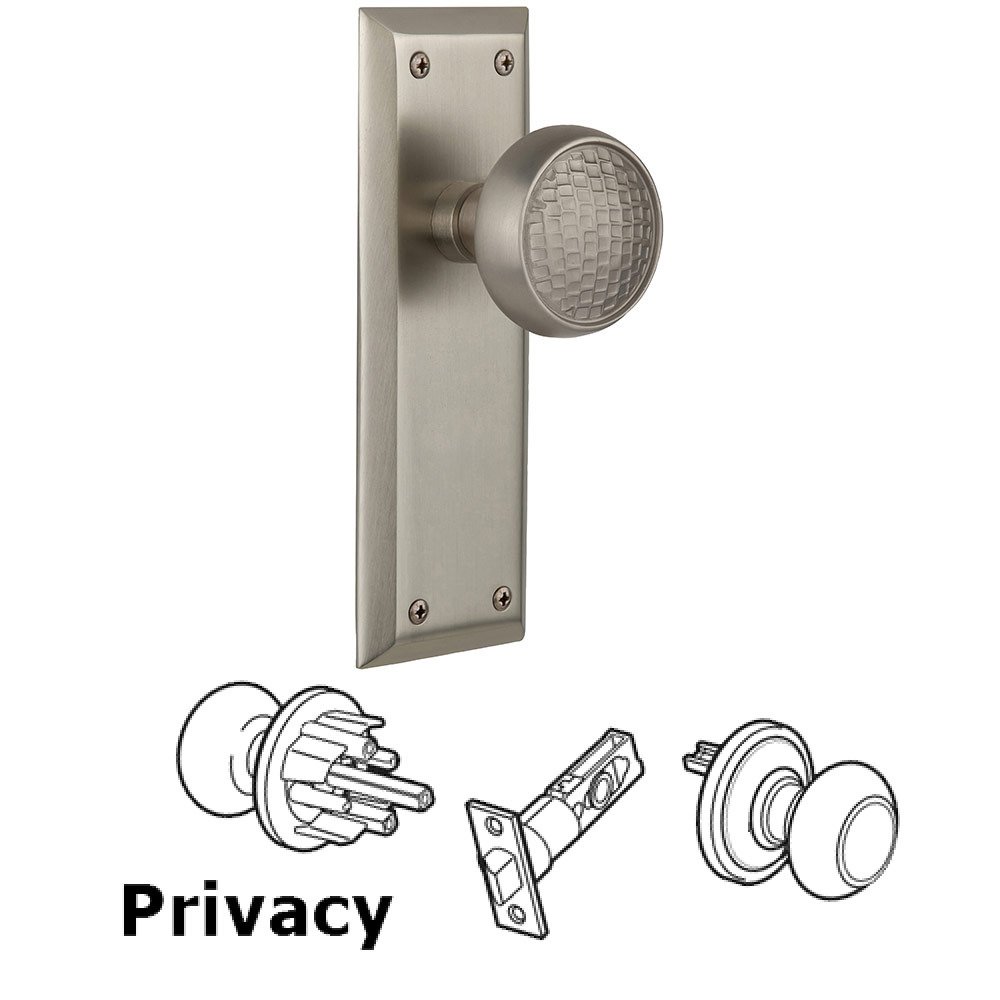 Privacy New York Plate with Craftsman Knob in Satin Nickel