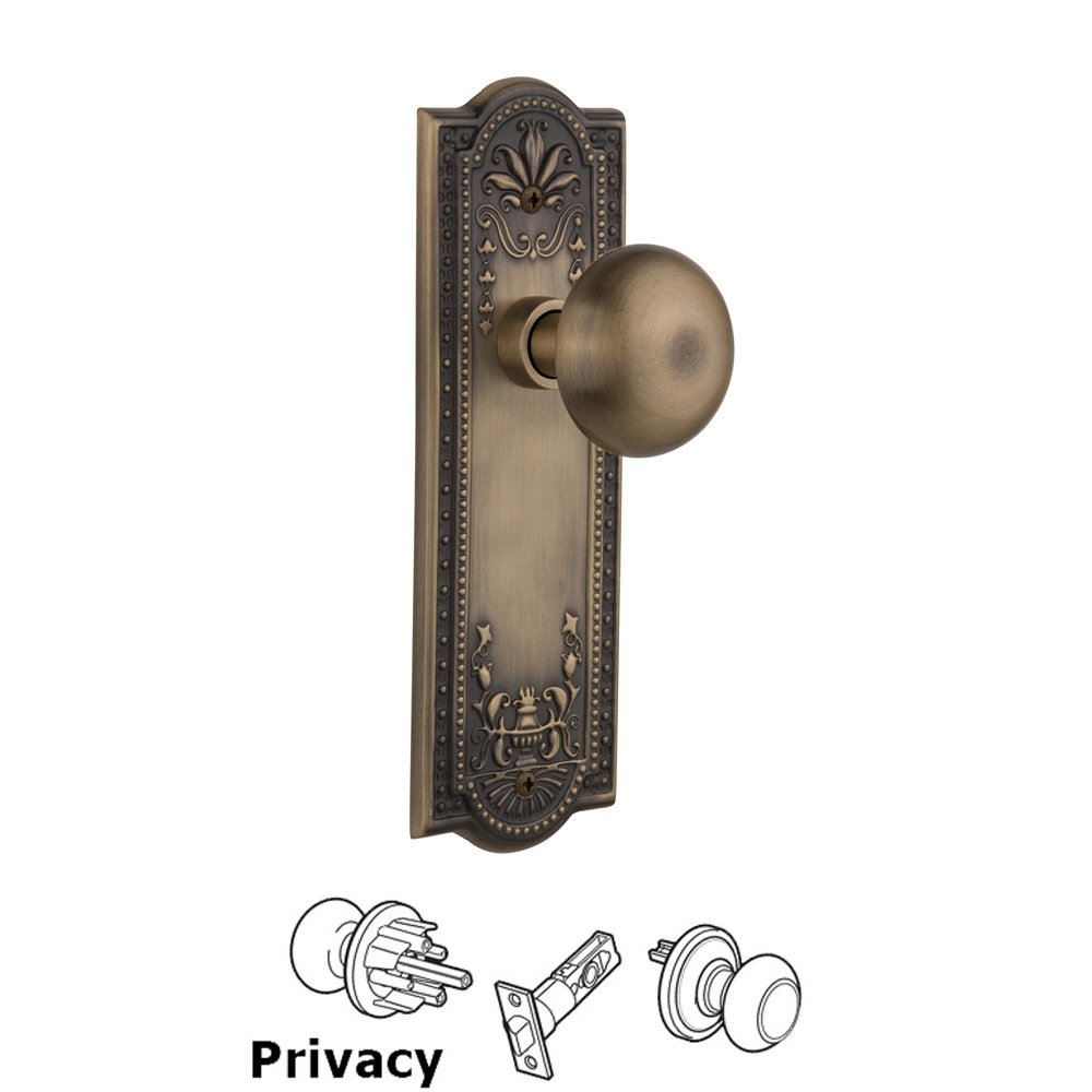 Privacy Meadows Plate with New York Door Knob in Antique Brass