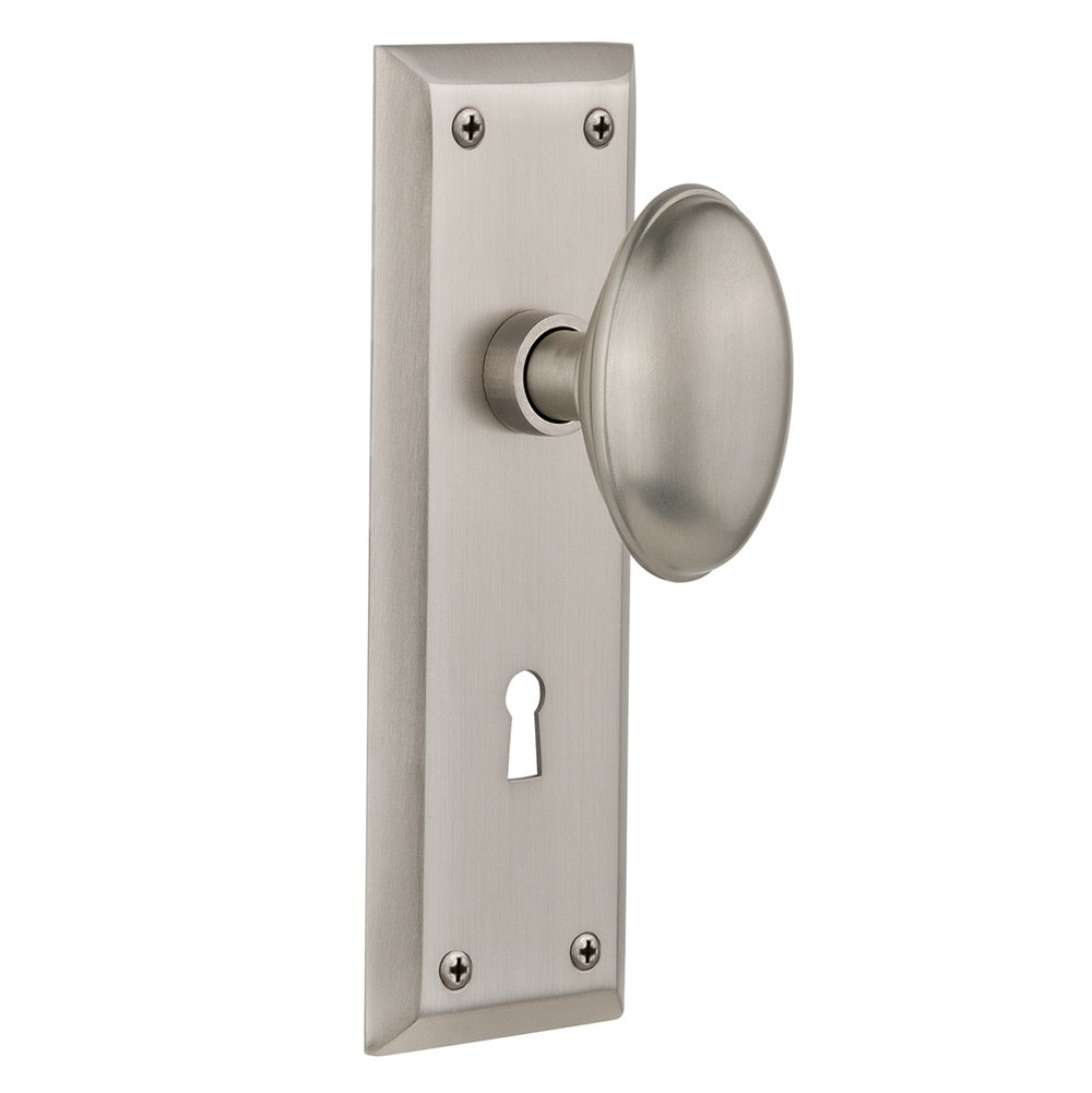 Privacy New York Plate with Keyhole and Homestead Door Knob in Satin Nickel