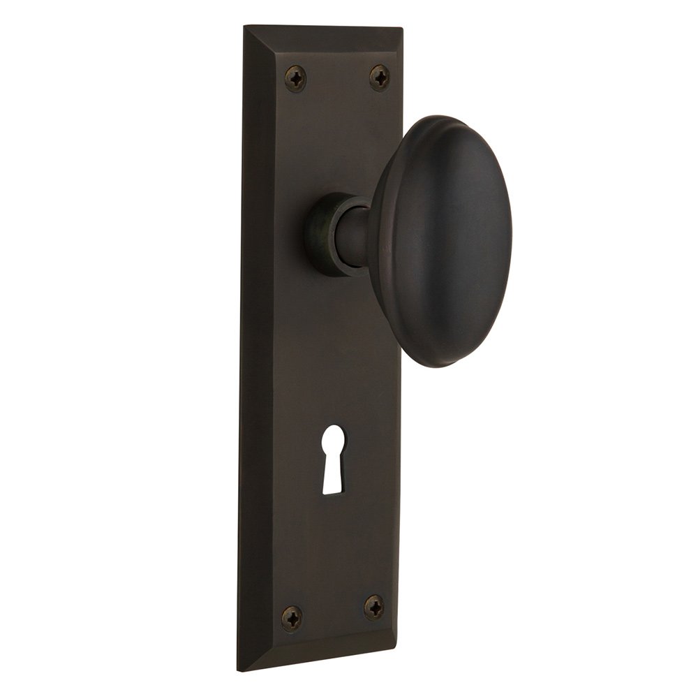Passage New York Plate with Keyhole and Homestead Door Knob in Oil-Rubbed Bronze
