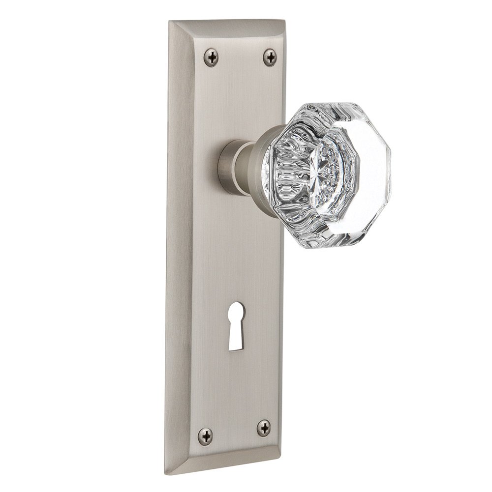 Privacy New York Plate with Keyhole and Waldorf Door Knob in Satin Nickel