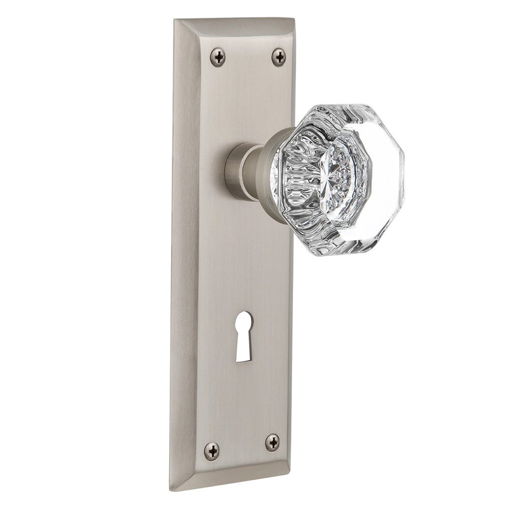 Passage New York Plate with Keyhole and Waldorf Door Knob in Satin Nickel