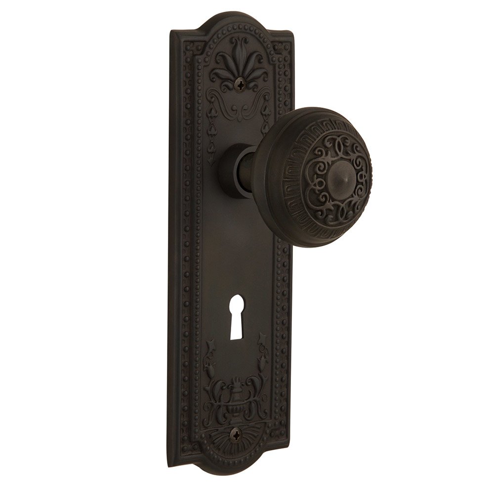 Passage Meadows Plate with Keyhole and Egg & Dart Door Knob in Oil-Rubbed Bronze