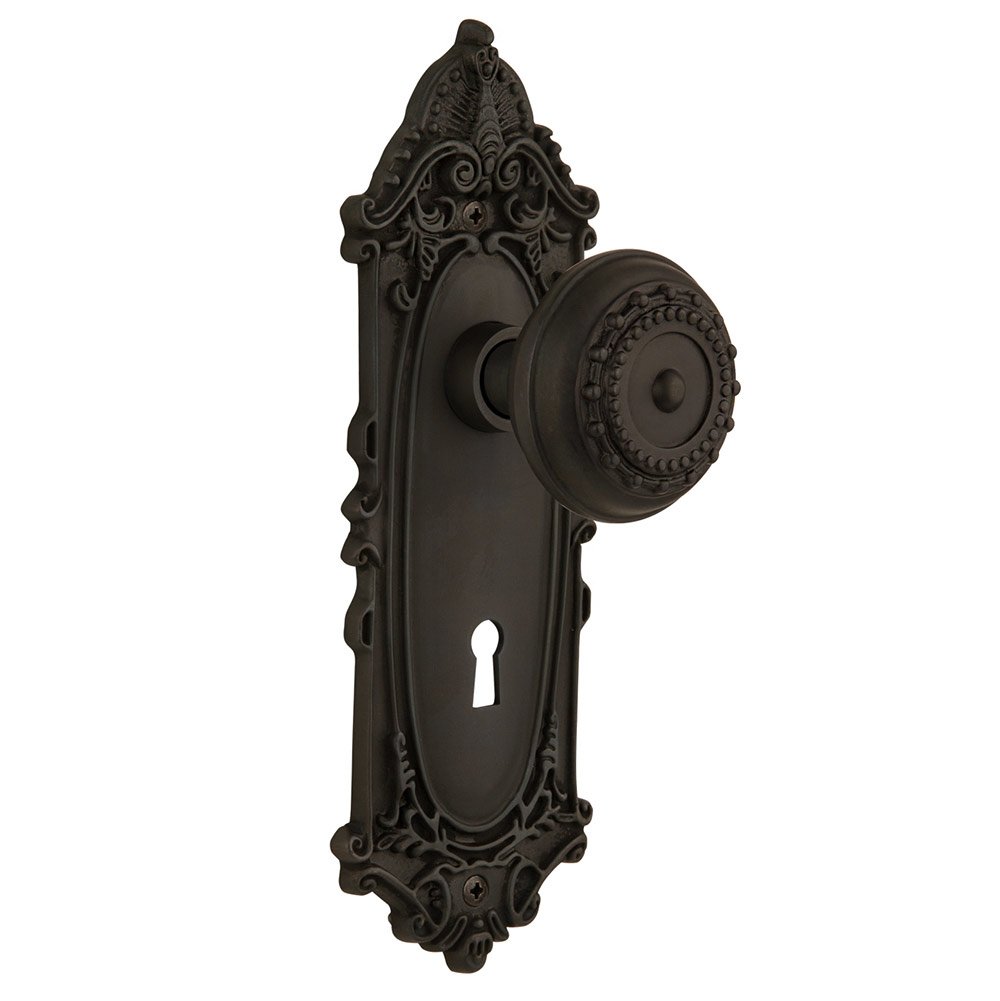 Passage Victorian Plate with Keyhole and Meadows Door Knob in Oil-Rubbed Bronze