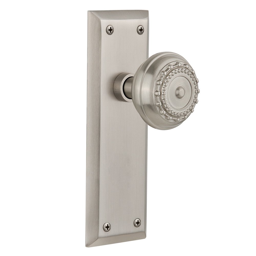 Privacy New York Plate with Meadows Door Knob in Satin Nickel