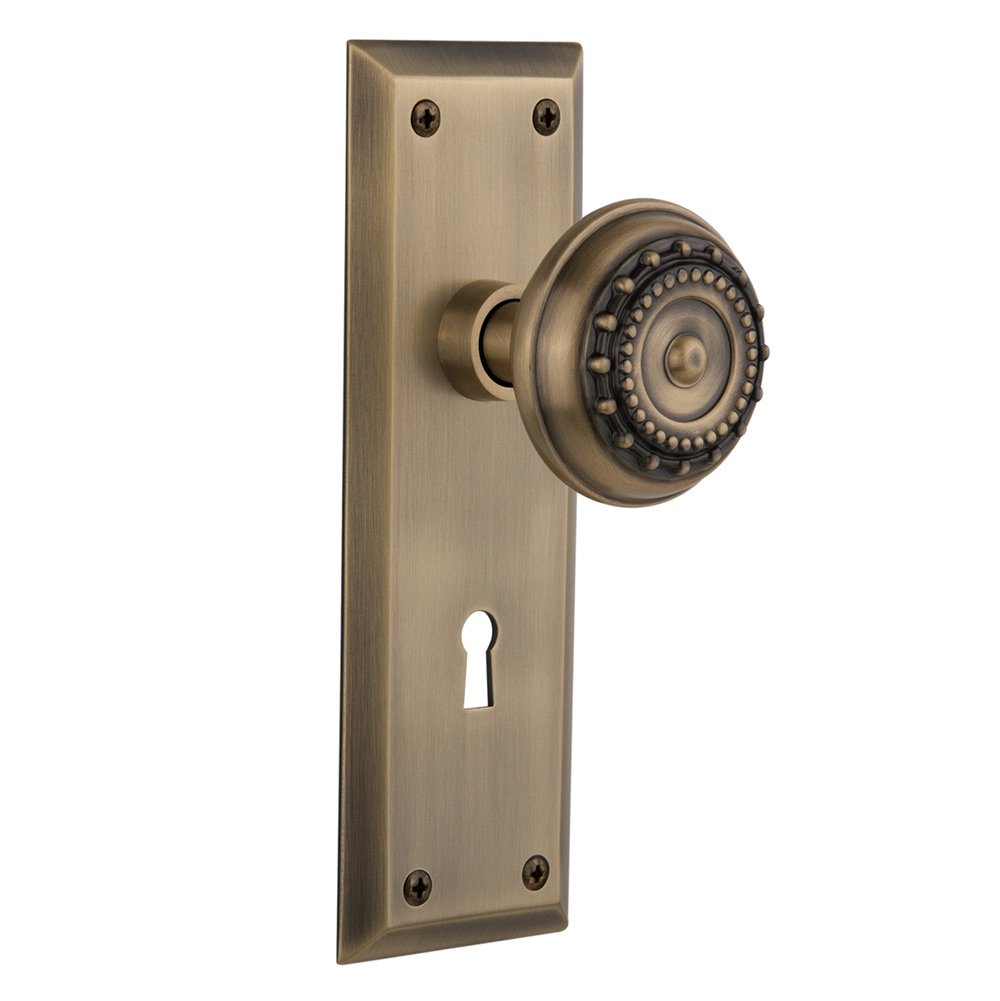 Privacy New York Plate with Keyhole and Meadows Door Knob in Antique Brass