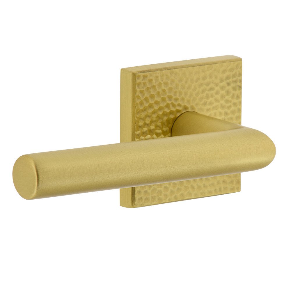 Complete Privacy Set - Quadrato Hammered Rosette with Left Handed Moderno Lever in Satin Brass